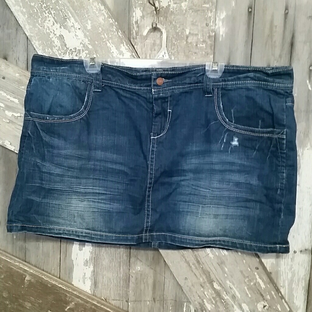 Maurice's denim mini skirt